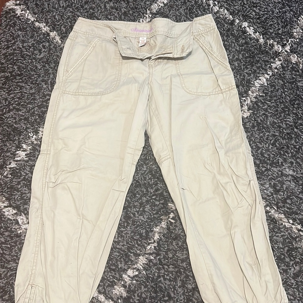 Aeropostale cargo pants in good shape